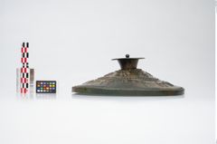 Foto von Bronzedeckel (NHMW-PRAE-025830)